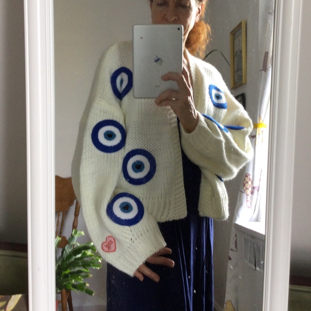 NWT More-Grand oversized sweater with  applications target/hearts sz M/L